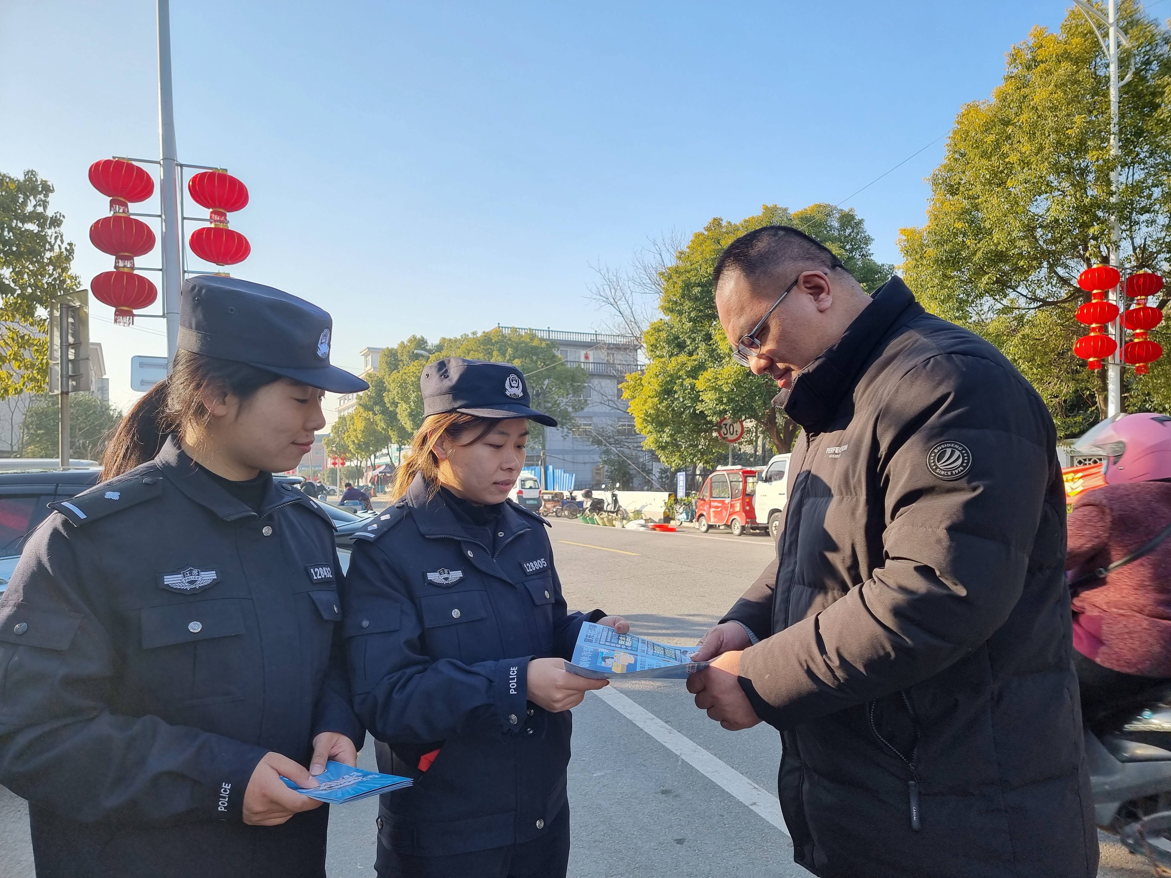 反诈中心苹果版怎么用不了:靖江：反诈小广播进村部 村民受益拒骗防诈