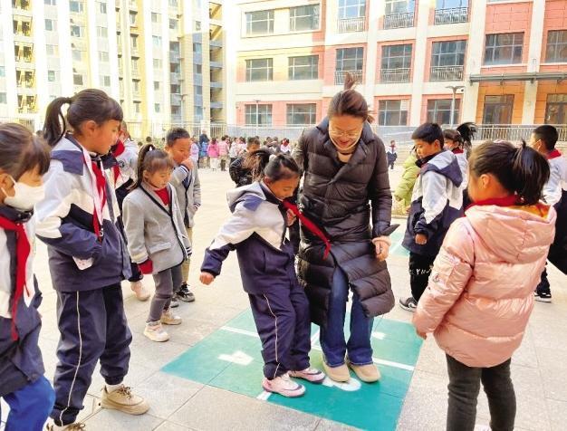 鱿鱼游戏123木头人安卓鱿鱼游戏木头人ver10官网-第1张图片-太平洋在线下载